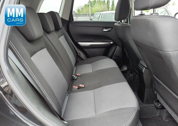 Suzuki Vitara cena 90700 przebieg: 16600, rok produkcji 2023 z Ropczyce małe 352